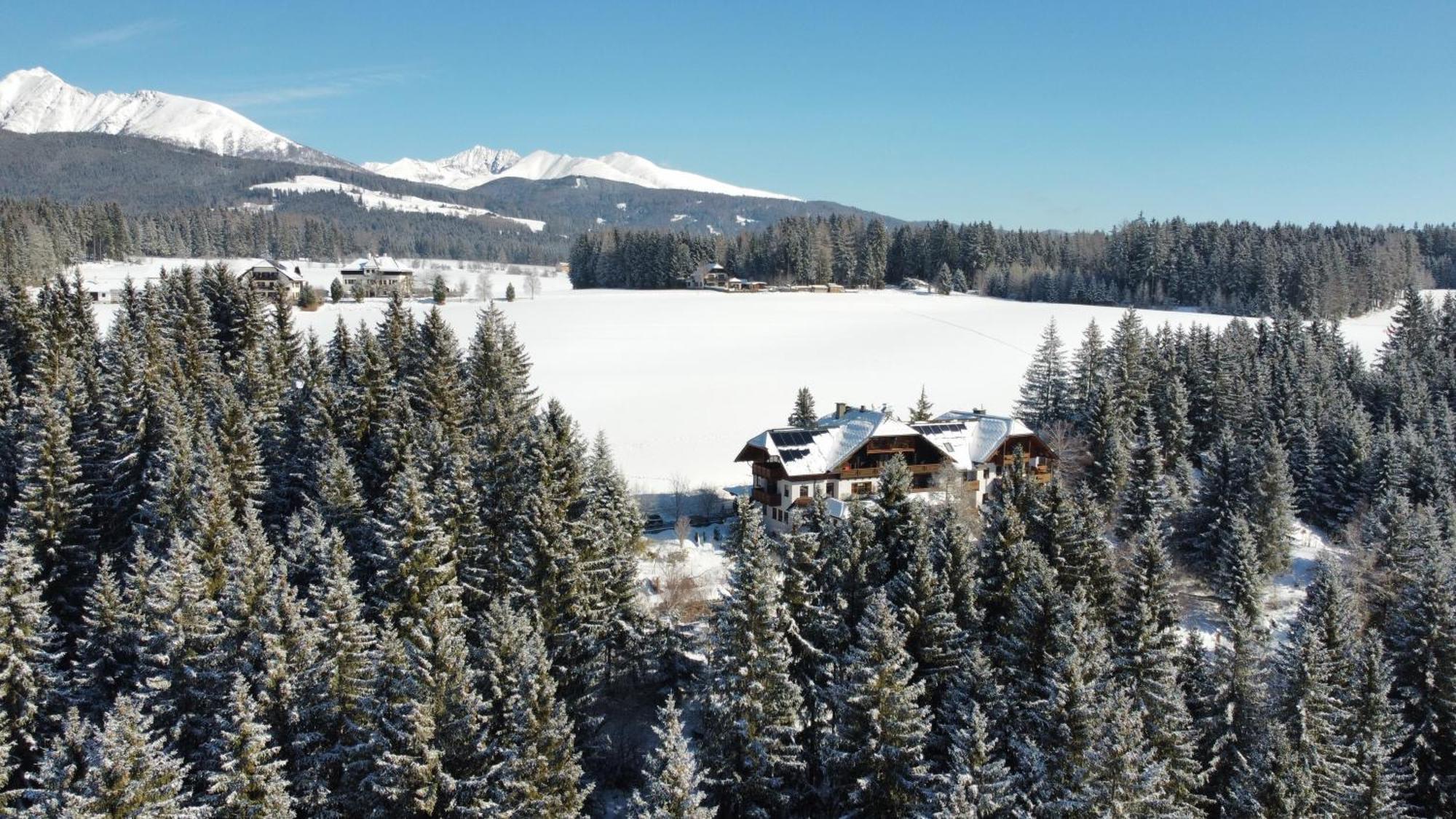 Hotel Haeuserl Im Wald 3*